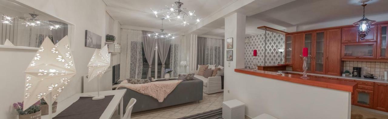 Luxury City Center Apartment كالامباكا المظهر الخارجي الصورة