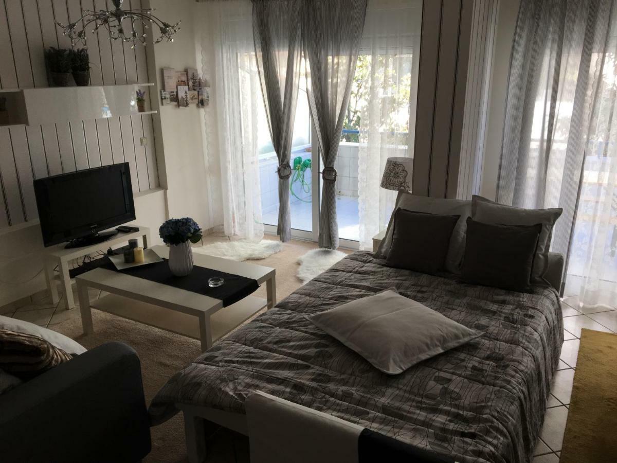 Luxury City Center Apartment كالامباكا المظهر الخارجي الصورة